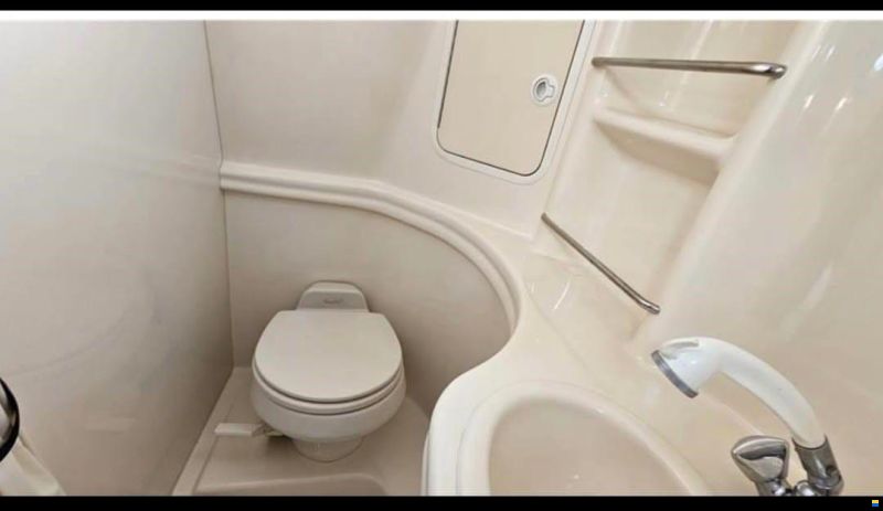 Sea Ray 335 DA
