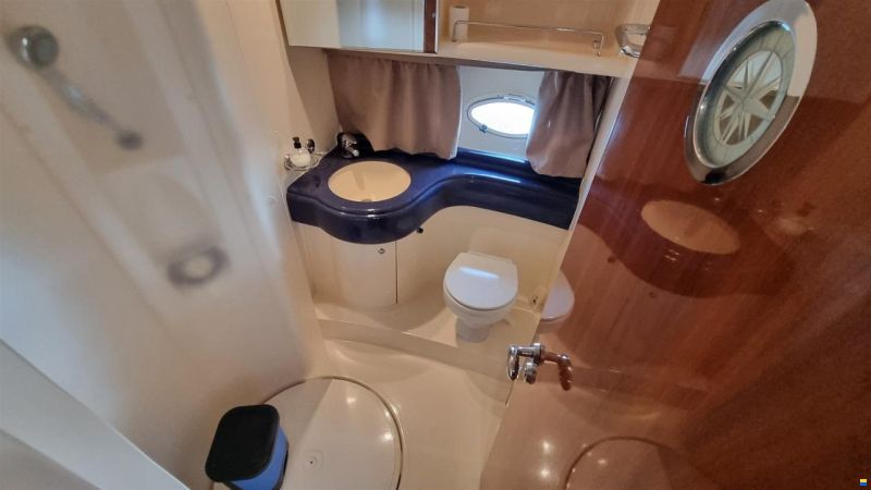 Azimut 42 FLY