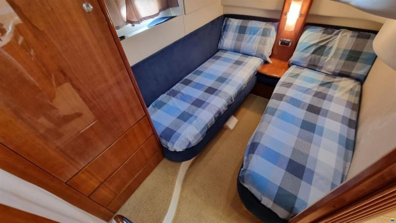 Azimut 42 FLY