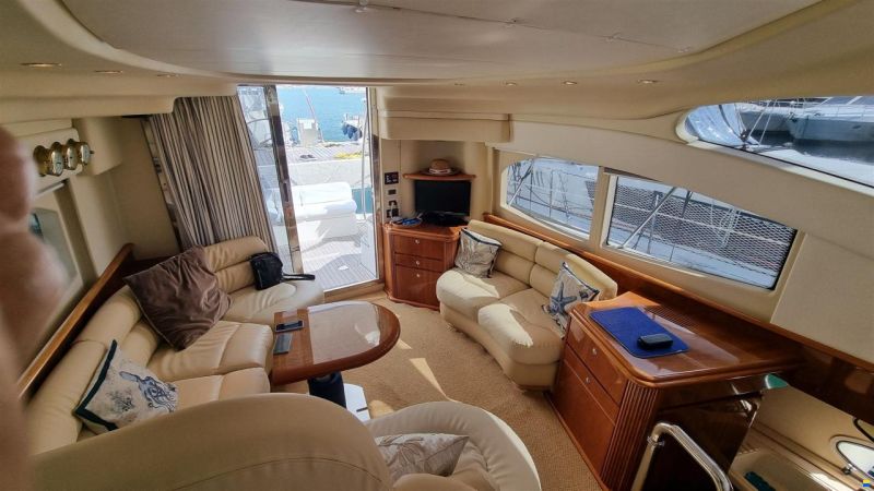 Azimut 42 FLY