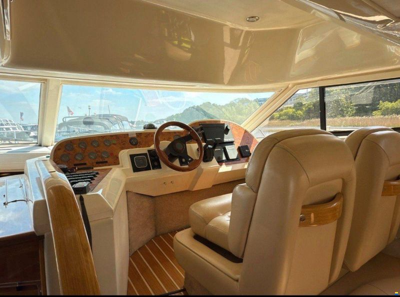 Sealine F 42/5