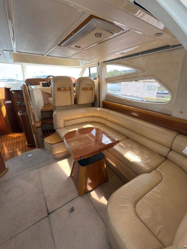 Sealine F 42/5
