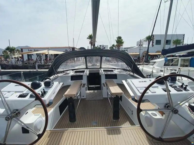 Hanse 588
