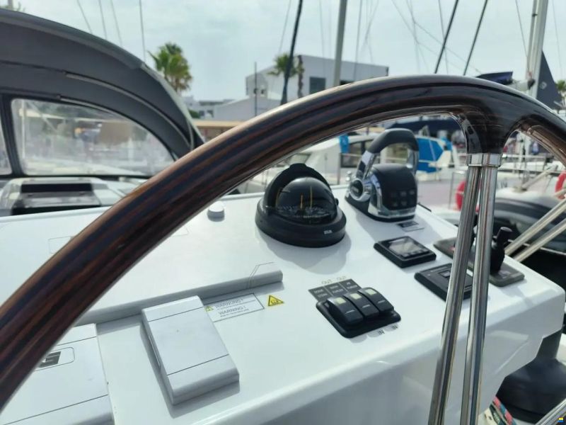 Hanse 588