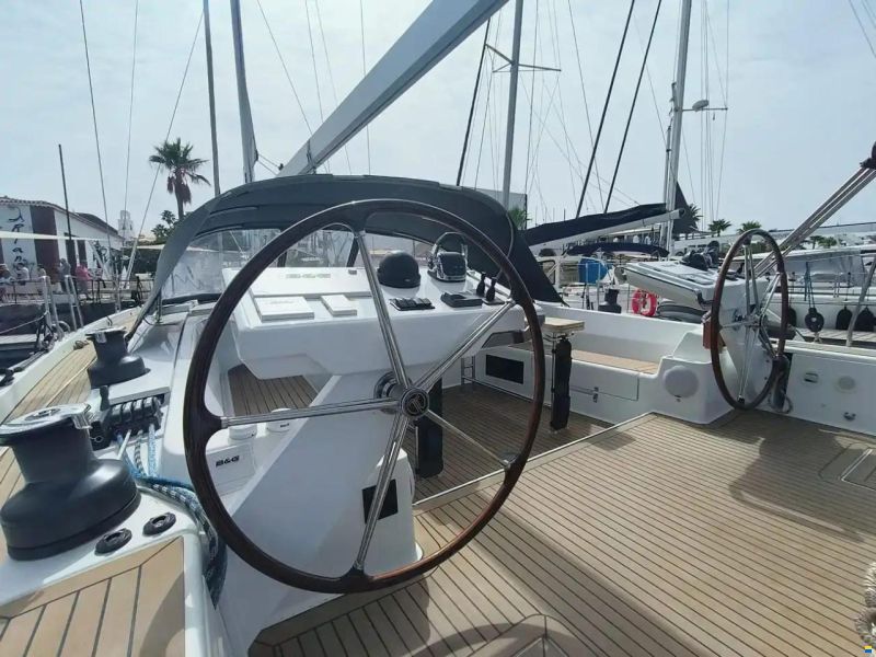 Hanse 588
