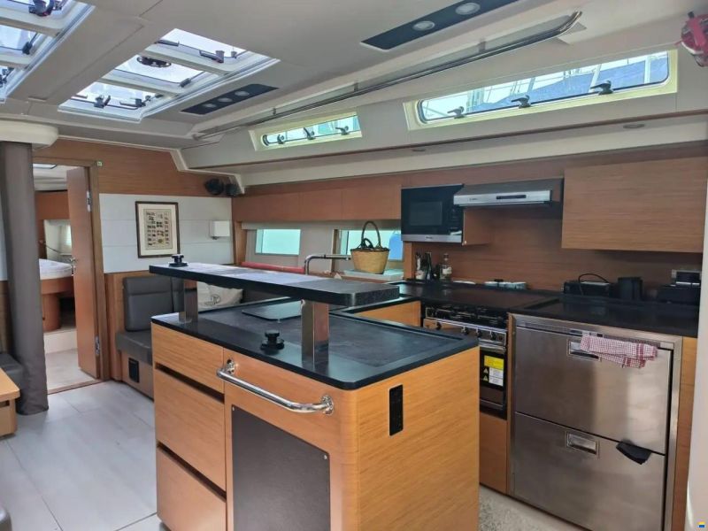 Hanse 588