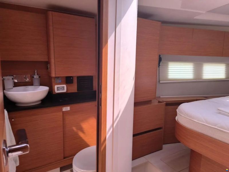 Hanse 588