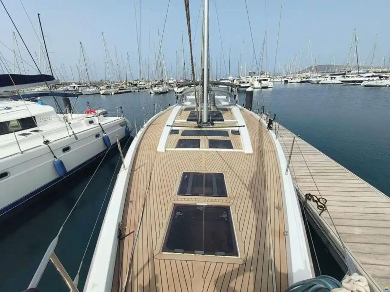 Hanse 588