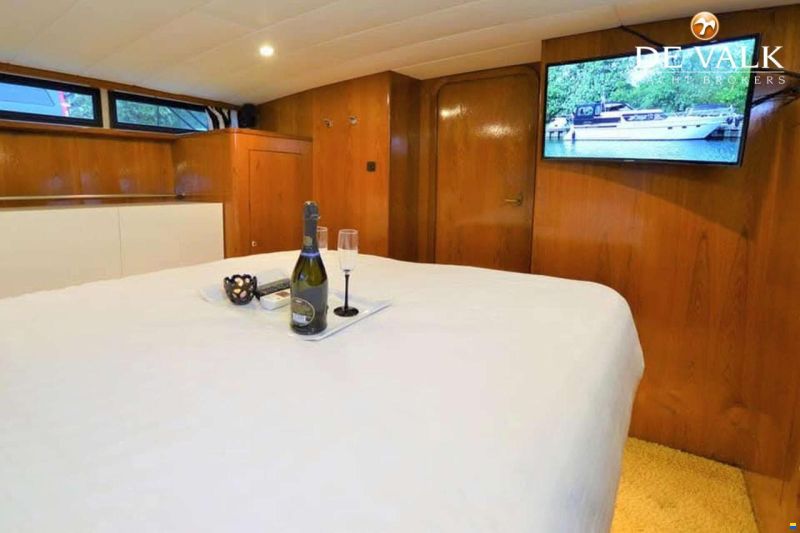 Valk Challenger Royal 48