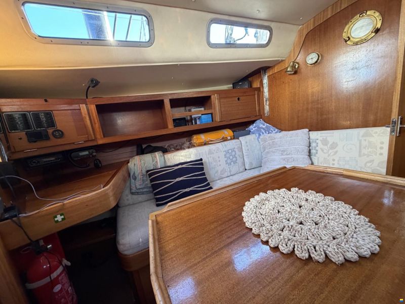 Hanse 331