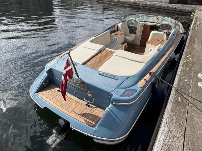 Chris Craft Corsair 25
