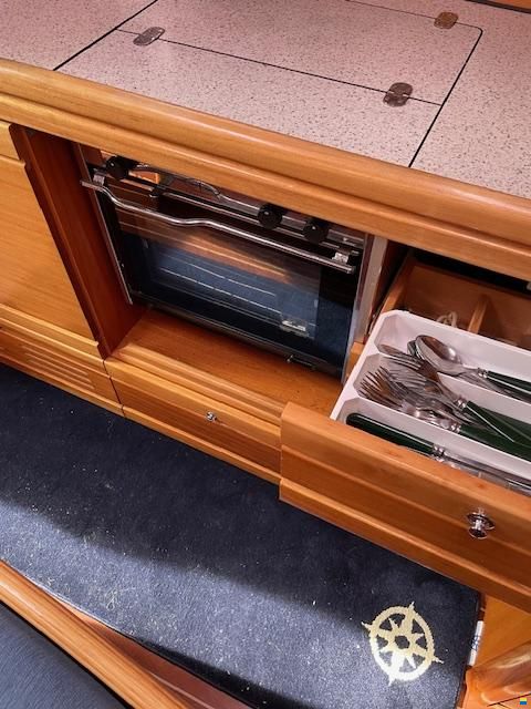 Bavaria 39