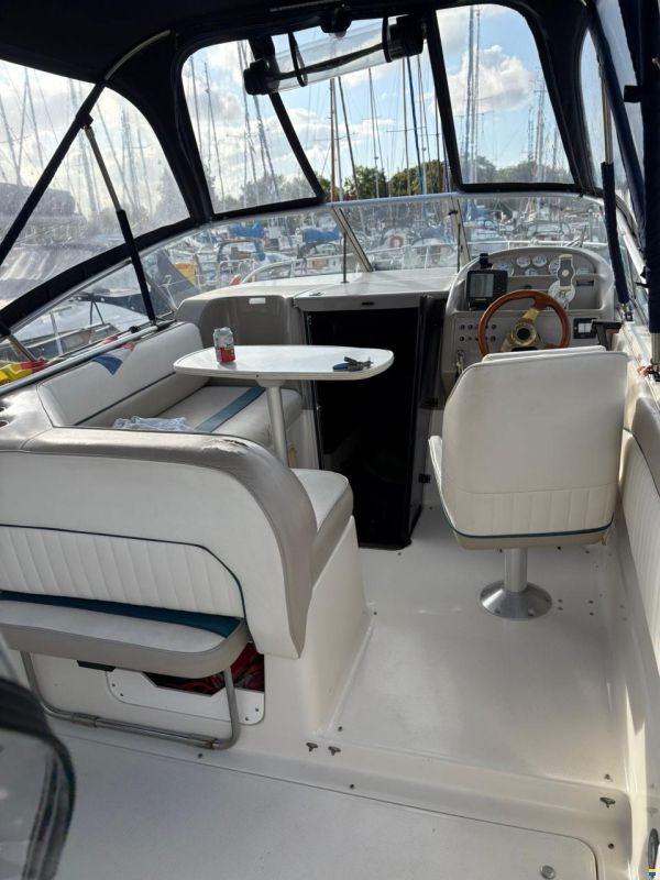 Bayliner 2355