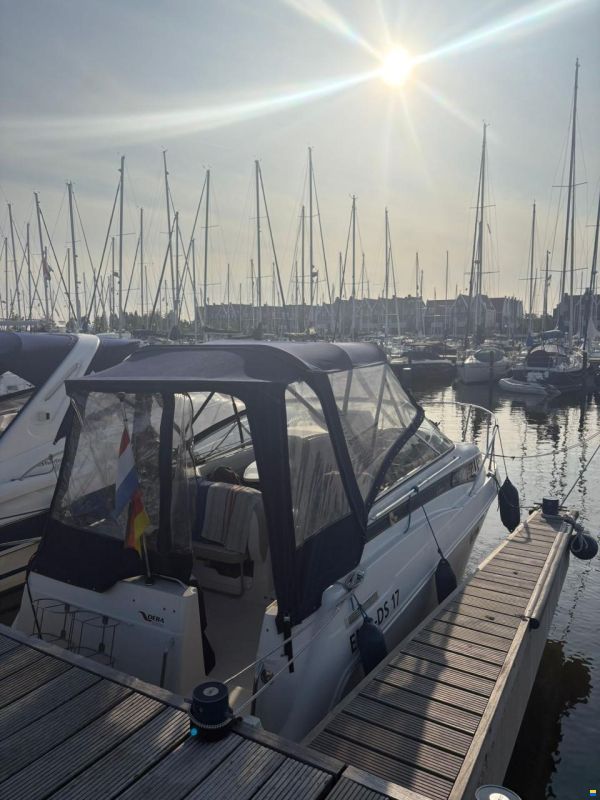 Bayliner 2355