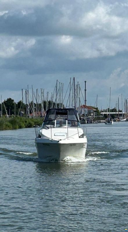Bayliner 2355