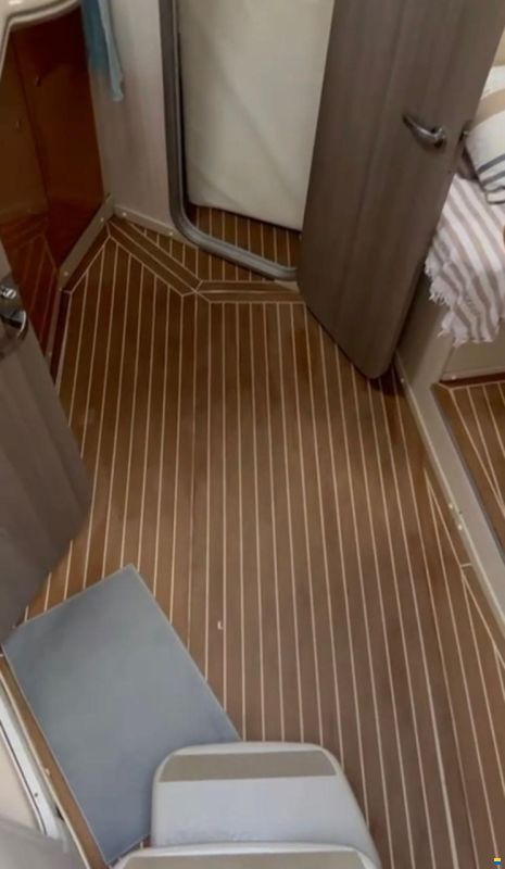 Larson Boats Cabrio 330