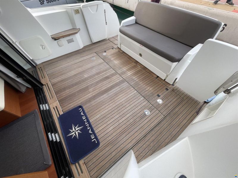 Jeanneau NC 11