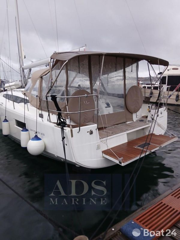 Jeanneau Sun Odyssey 410