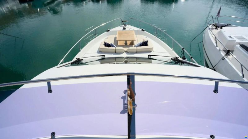 Sealine F530
