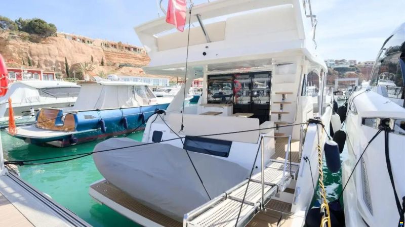 Sealine F530