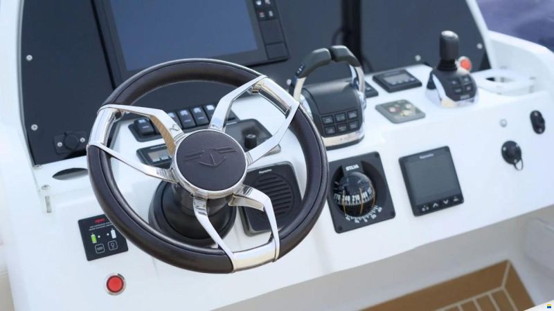Sealine F530