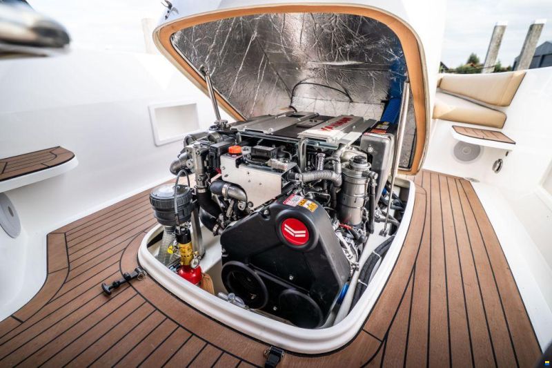 AdmiralsTender C28