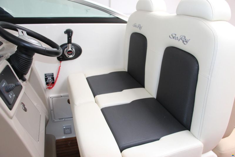 Sea Ray 265 DAE Sundancer