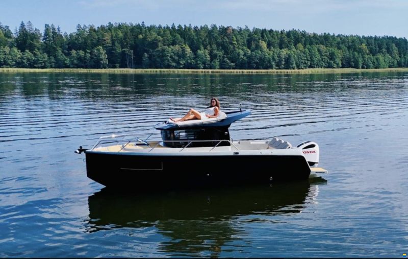 Manara Pilothouse 775 Pleasure