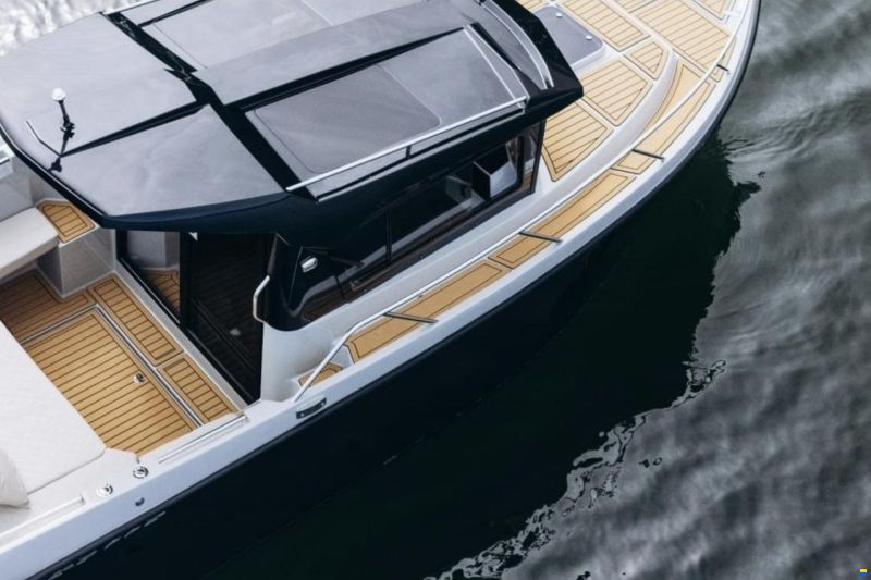 Manara Pilothouse 775 Pleasure