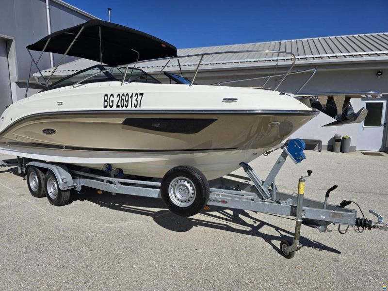 Sea Ray SunSport 230