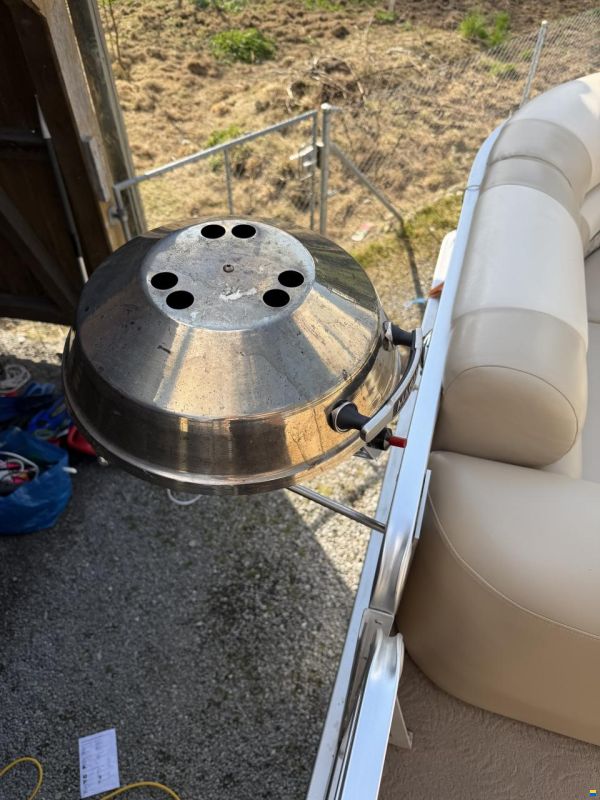 HARRIS KAYOT PONTOON