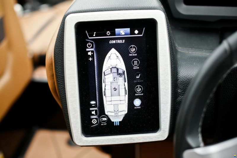 Malibu 23 LSV