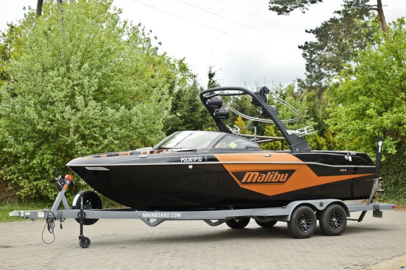 Malibu 23 LSV