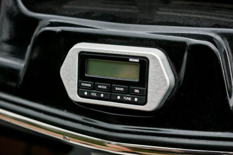 Malibu 23 LSV