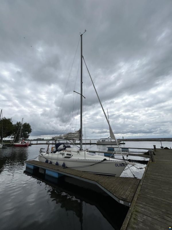 Hanse 300