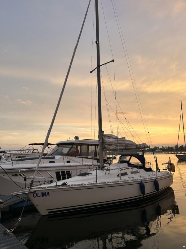 Hanse 300
