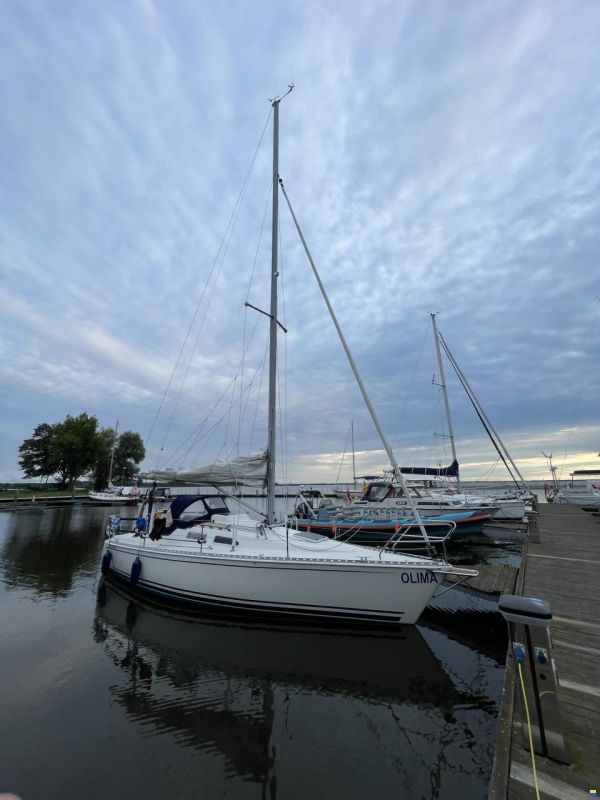 Hanse 300