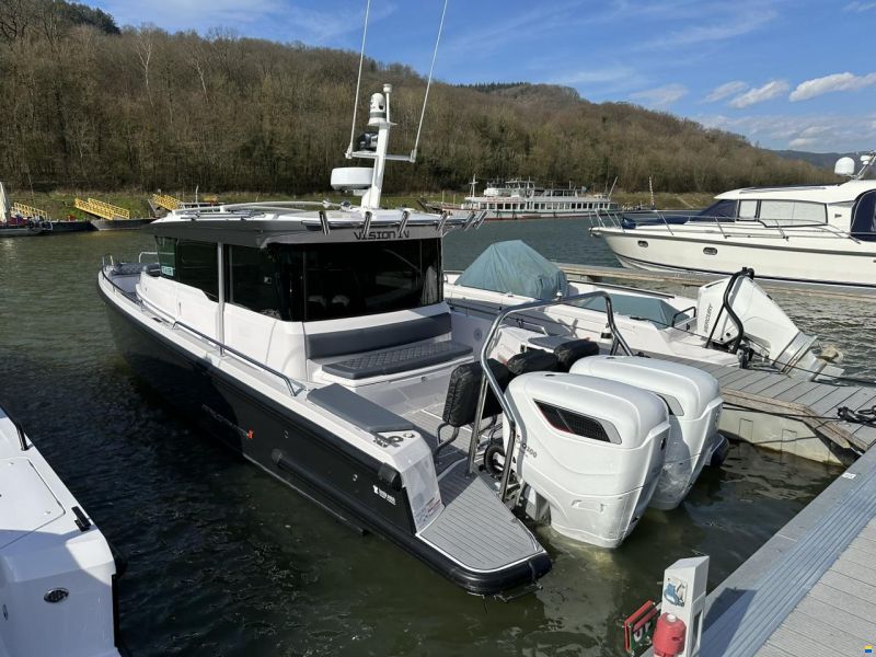 Axopar 37 Cross Cabin