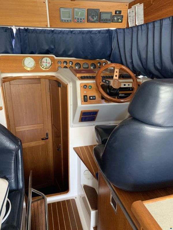Nimbus 35 flybridge