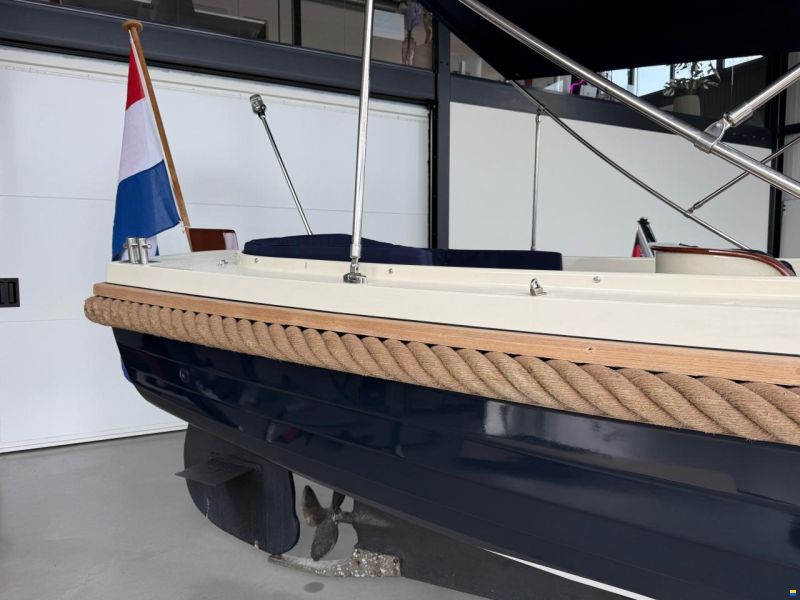 Interboat 25