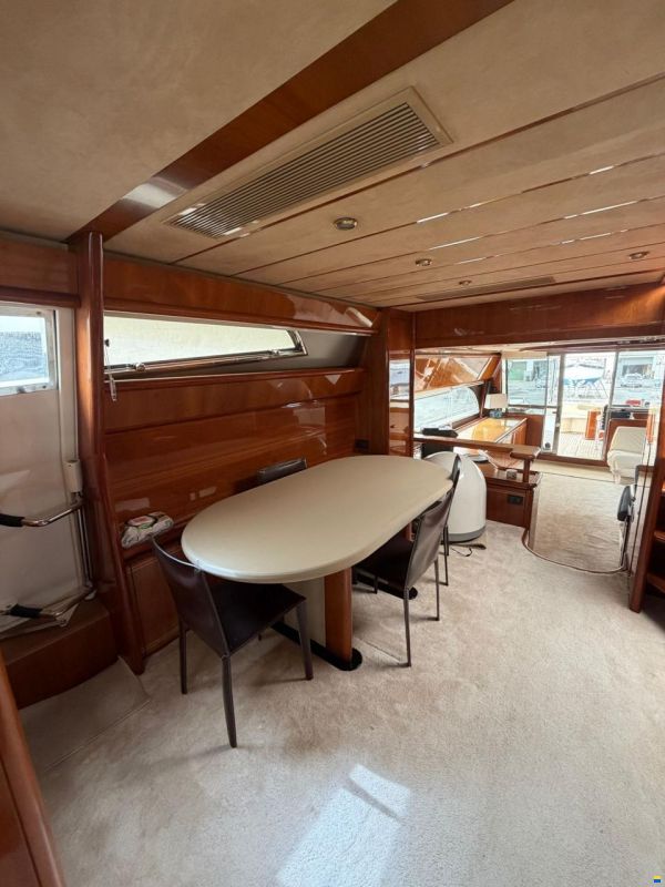 Ferretti 80