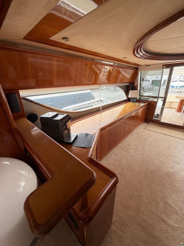 Ferretti 80