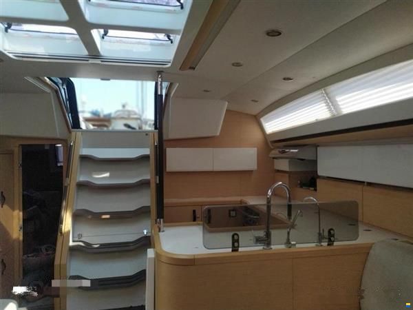 Jeanneau Yachts 57