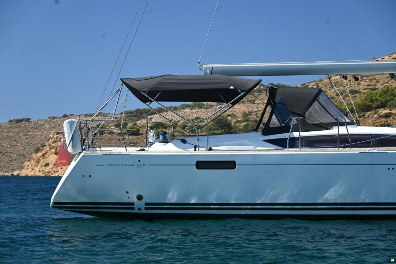 Jeanneau Yachts 57