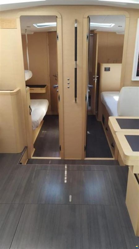 Jeanneau Yachts 57