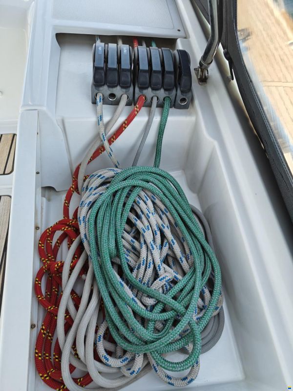 Jeanneau Yachts 57