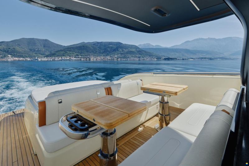 Invictus TT460