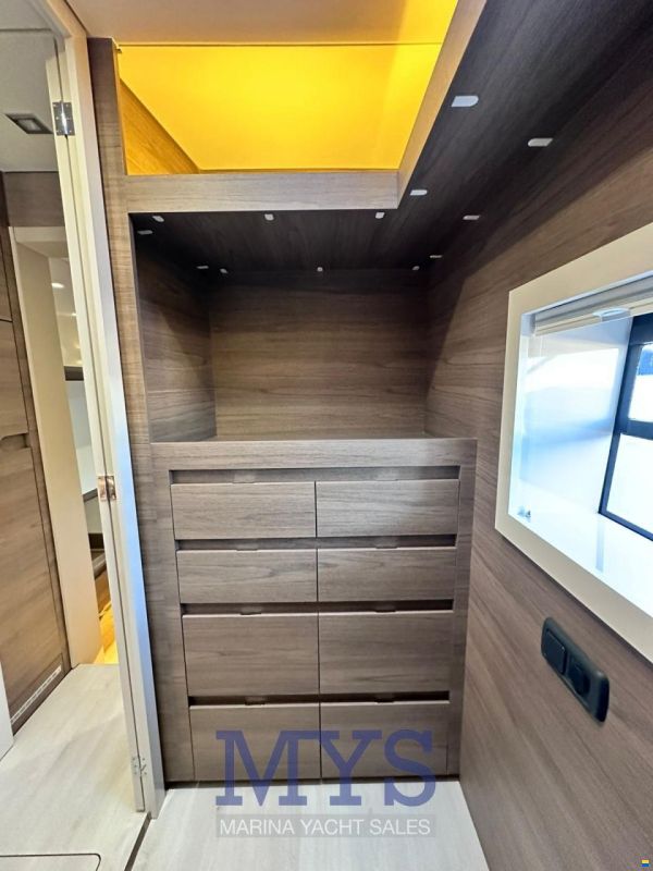 Aventura 56 MY