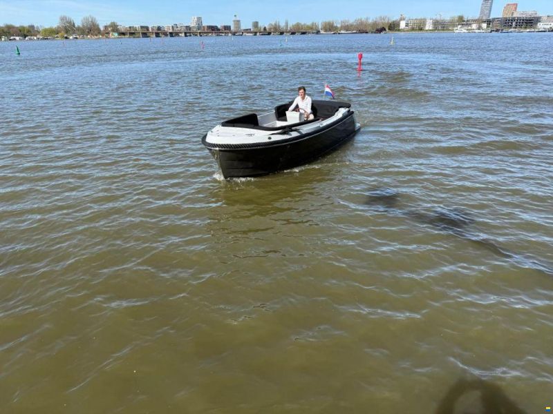 Van Zutphen 633 Tender