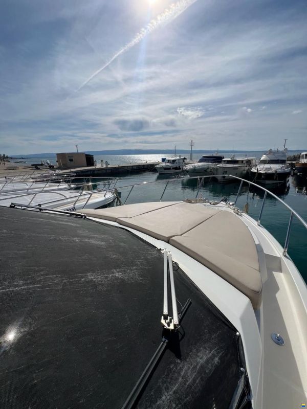 Ferretti 450
